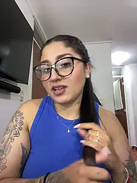 Snapshot of croftsmila chatting on July 19, 2026, 12:03 am croftsmila online show from July 19, 2026, 12:03 am