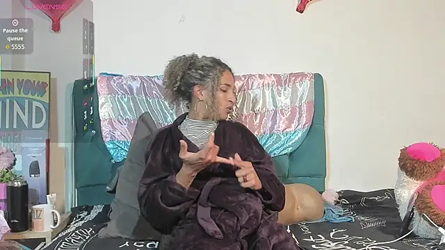 StefanyMiler online show from July 5, 2026, 4:19 am
