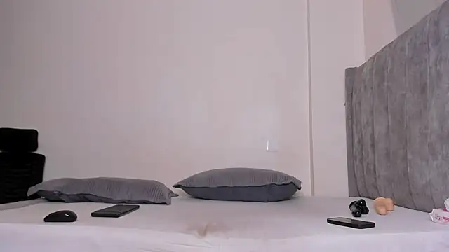 sexy ariah online show from August 1, 2026, 4:01 am