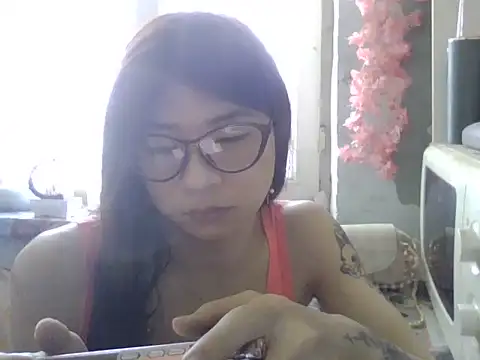 CarlyJoy online show from June 7, 2026, 10:41 am