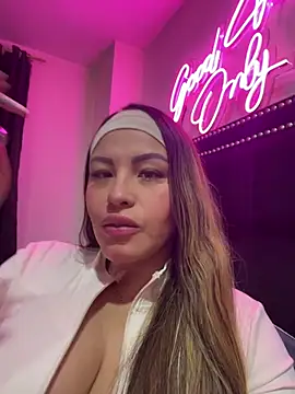 sexyyykloee online show from July 24, 2026, 5:05 am