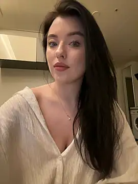 Angela Fosterr online show from August 1, 2026, 7:13 pm