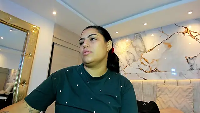 kiana cream online show from June 19, 2026, 11:47 am