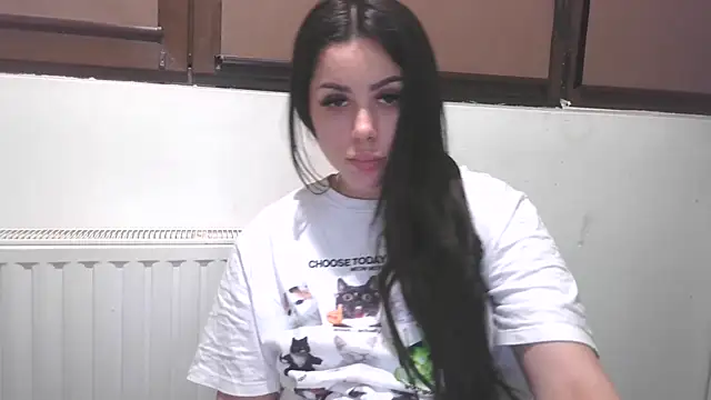 Snapshot of LovelyJulliette chatting on April 18, 2026, 8:20 pm LovelyJulliette online show from April 18, 2026, 8:20 pm