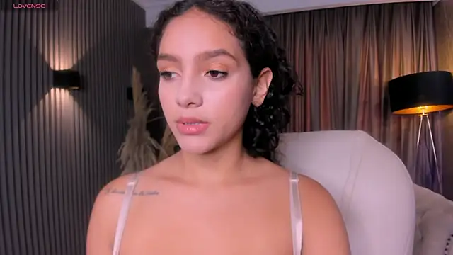 Snapshot of anahi_curlie1 chatting on May 10, 2026, 11:59 am anahi curlie1 online show from May 10, 2026, 11:59 am