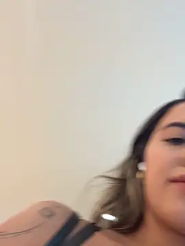 Snapshot of Emilia_Bakerr chatting on June 17, 2026, 7:48 pm Emilia Bakerr online show from June 17, 2026, 7:48 pm
