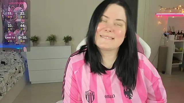 Snapshot of Akemi_BBW chatting on June 12, 2026, 10:03 am Akemi BBW online show from June 12, 2026, 10:03 am