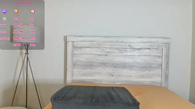 Snapshot of Carmen_Cream chatting on July 16, 2026, 1:44 am Carmen Cream online show from July 16, 2026, 1:44 am