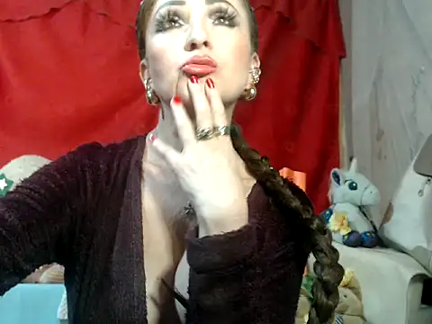 hottieperla online show from September 12, 2025, 6:41 pm