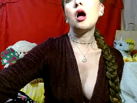 hottieperla online show from February 26, 2026, 2:49 pm