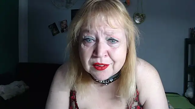 Snapshot of Blasflittchen chatting on May 24, 2026, 7:46 am Blasflittchen online show from May 24, 2026, 7:46 am