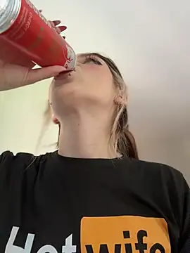 Melissa cum online show from June 19, 2026, 5:45 am