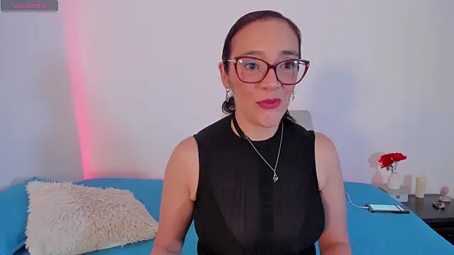Snapshot of Jessica_Herrera_ chatting on April 28, 2026, 9:53 pm Jessica Herrera online show from April 28, 2026, 9:53 pm
