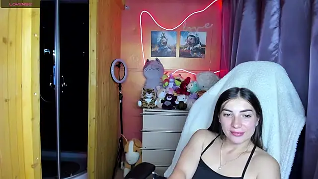 Snapshot of Fiery_Brunette_ chatting on July 18, 2026, 3:54 am Fiery Brunette online show from July 18, 2026, 3:54 am