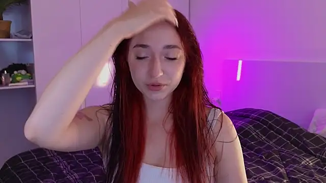 YasmineWest online show from July 16, 2026, 2:28 am