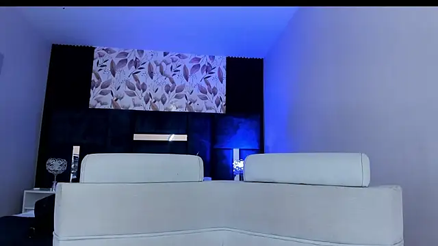 Amareto  online show from May 24, 2026, 12:32 pm