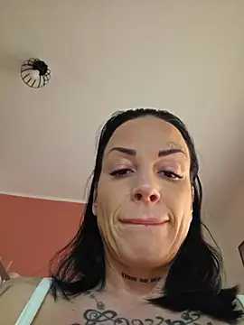 EmilyDiazofficial online show from June 20, 2026, 7:33 am
