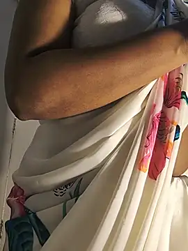 FANTASY QUEEN 07 online show from May 26, 2026, 2:18 am