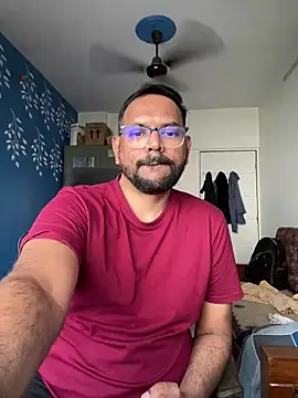 lovbombayduck11 online show from June 16, 2026, 9:56 am