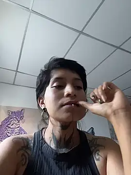 Snapshot of _Apola_77 chatting on July 7, 2026, 9:41 pm Apola 77 online show from July 7, 2026, 9:41 pm