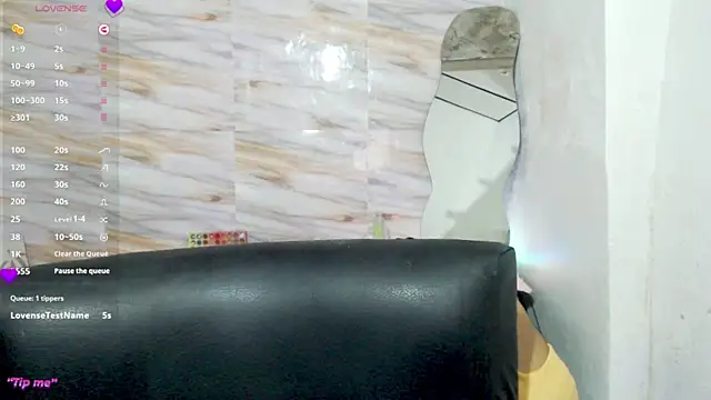 mariana 190 online show from January 22, 2025, 1:42 am