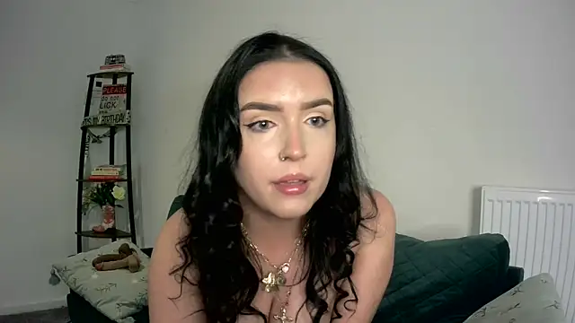 Snapshot of FckableAngel chatting on June 9, 2026, 12:17 pm FckableAngel online show from June 9, 2026, 12:17 pm