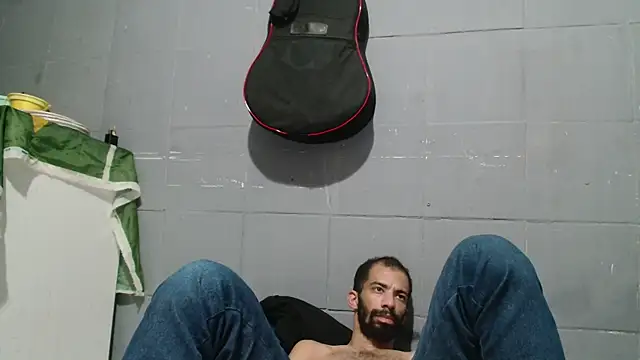UncutToyBoy23cm online show from July 2, 2026, 3:51 pm
