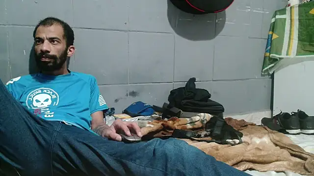 UncutToyBoy23cm online show from July 20, 2026, 1:24 pm