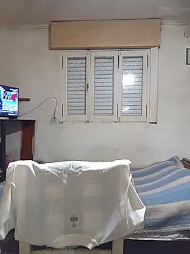 Snapshot of Zorrita_Fox chatting on June 19, 2026, 12:15 am Zorrita Fox online show from June 19, 2026, 12:15 am