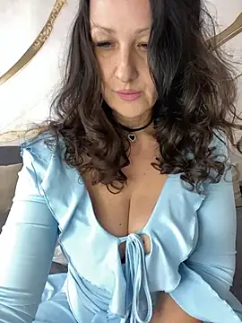 Katie-n online show from May 25, 2026, 7:03 am