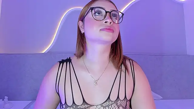 sophia 98 online show from June 18, 2026, 7:40 pm