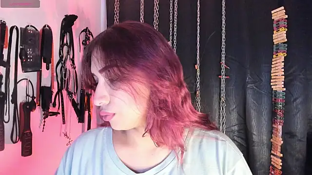 charrlotte quinn online show from July 21, 2026, 12:18 pm