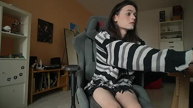 MagicFemboy online show from August 4, 2026, 7:00 am