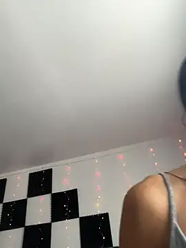 yummyrina online show from July 11, 2026, 2:42 pm