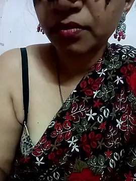 Snapshot of Hotanita99 chatting on January 16, 2026, 5:44 am Hotanita99 online show from January 16, 2026, 5:44 am