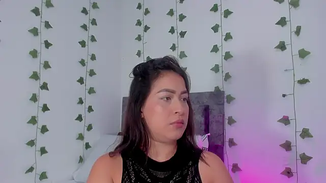 Snapshot of Miaa_Garcia chatting on June 18, 2026, 10:36 pm Miaa Garcia online show from June 18, 2026, 10:36 pm