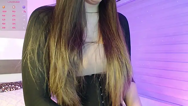 PiaSmile online show from May 8, 2026, 1:00 am