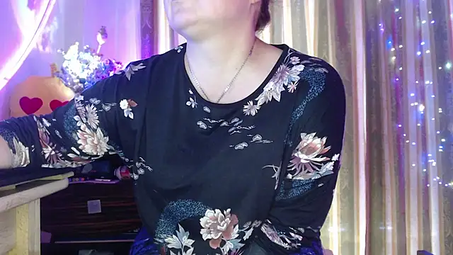 amorelara online show from July 10, 2026, 10:07 am