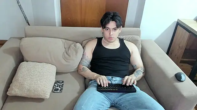 Markuss b online show from February 1, 2025, 2:37 am