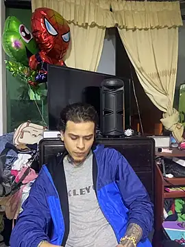 chamitopolla21 online show from July 30, 2026, 5:50 am