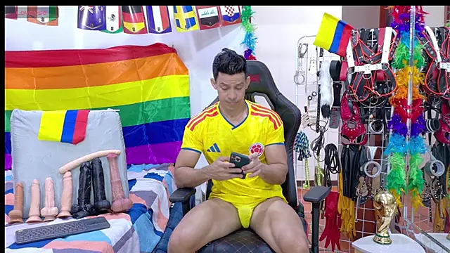 JoseRumbero26 online show from June 18, 2026, 12:31 pm