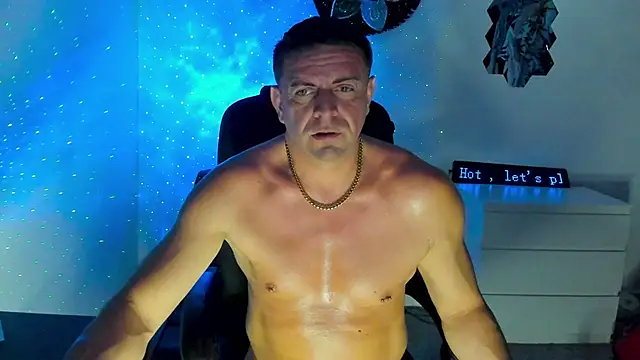 petr37pol online show from June 1, 2026, 10:11 pm