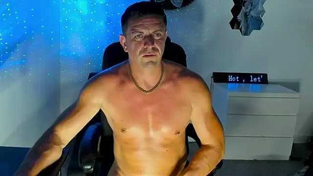 petr37pol online show from July 3, 2026, 9:43 pm