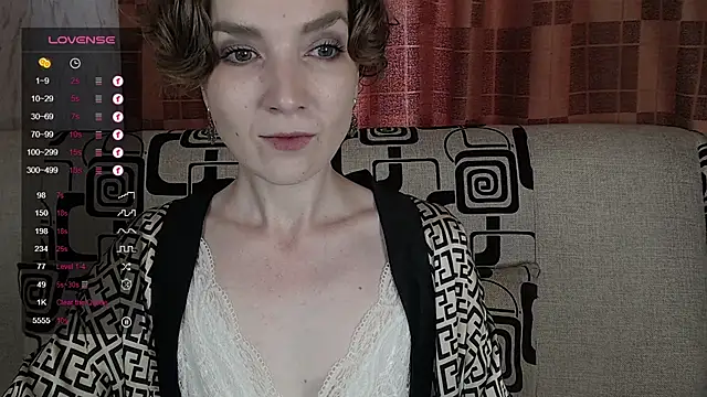 TinaWince online show from July 11, 2026, 4:59 am