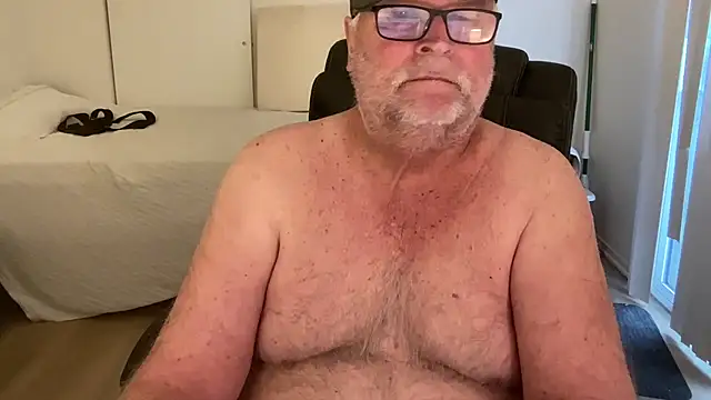 Snapshot of Drummajor chatting on August 4, 2026, 2:19 pm Drummajor online show from August 4, 2026, 2:19 pm