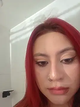 Scarlet garnet online show from June 12, 2026, 3:38 am