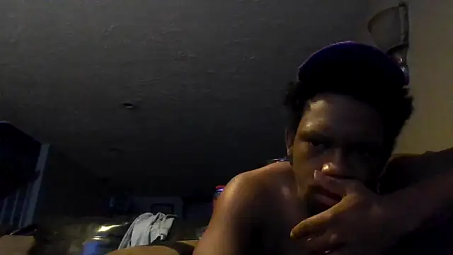 Snapshot of kyng__tylr chatting on February 28, 2025, 10:30 am kyng tylr online show from February 28, 2025, 10:30 am