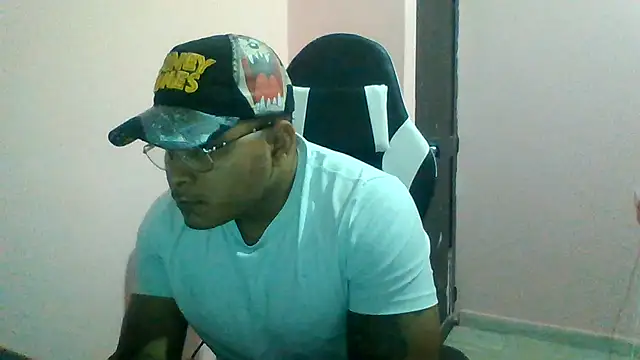 SaucyAffair0 online show from July 11, 2026, 2:14 am