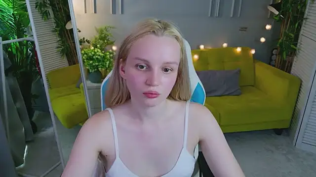 Beatrica Klein online show from July 10, 2026, 1:58 pm