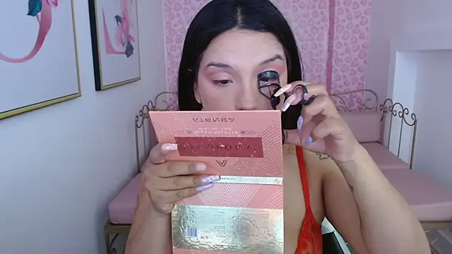 Small naughty  online show from May 15, 2026, 1:18 pm